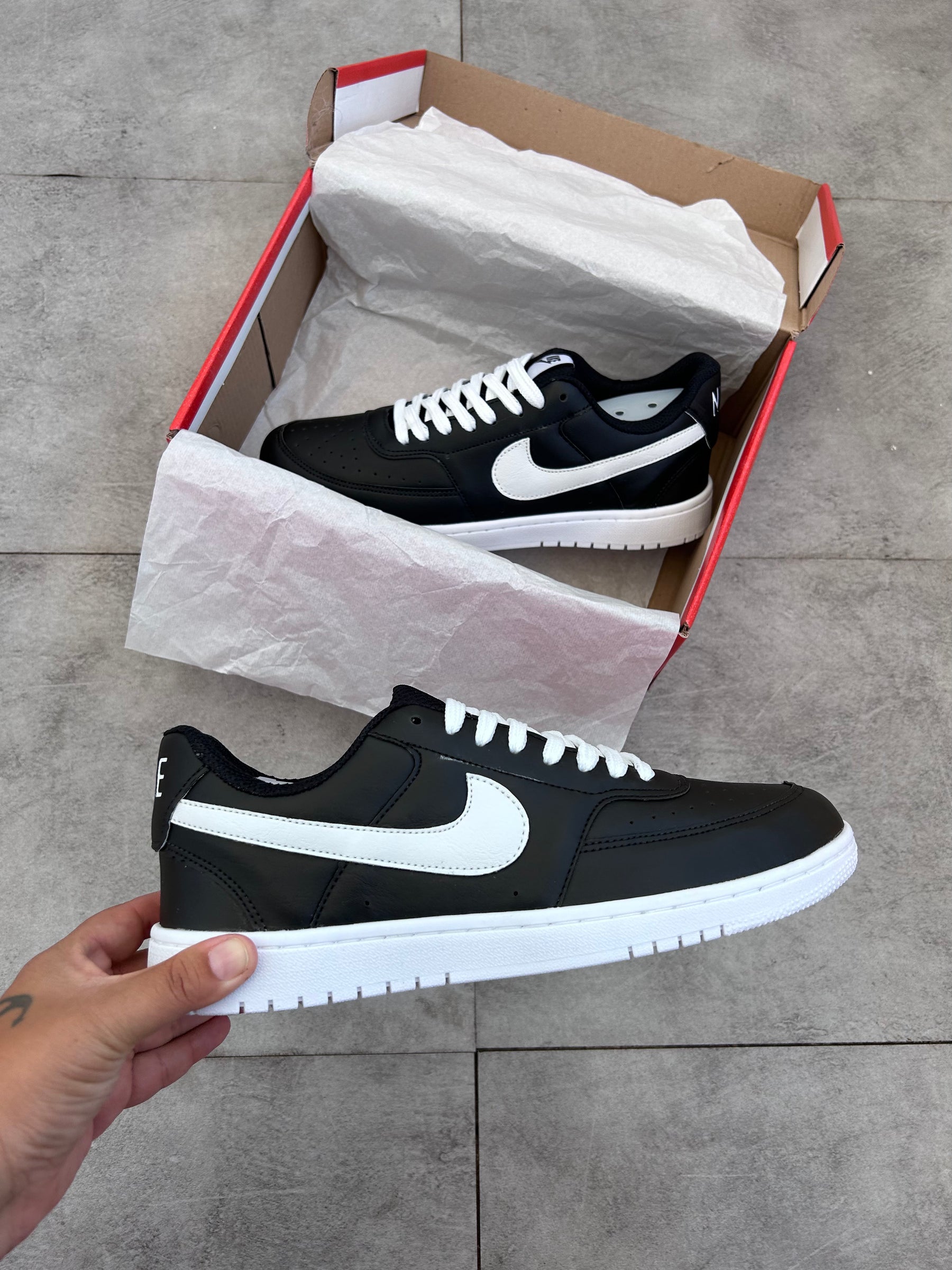 Tênis Nike Casual Bege e Off-White Camurça Felpuda