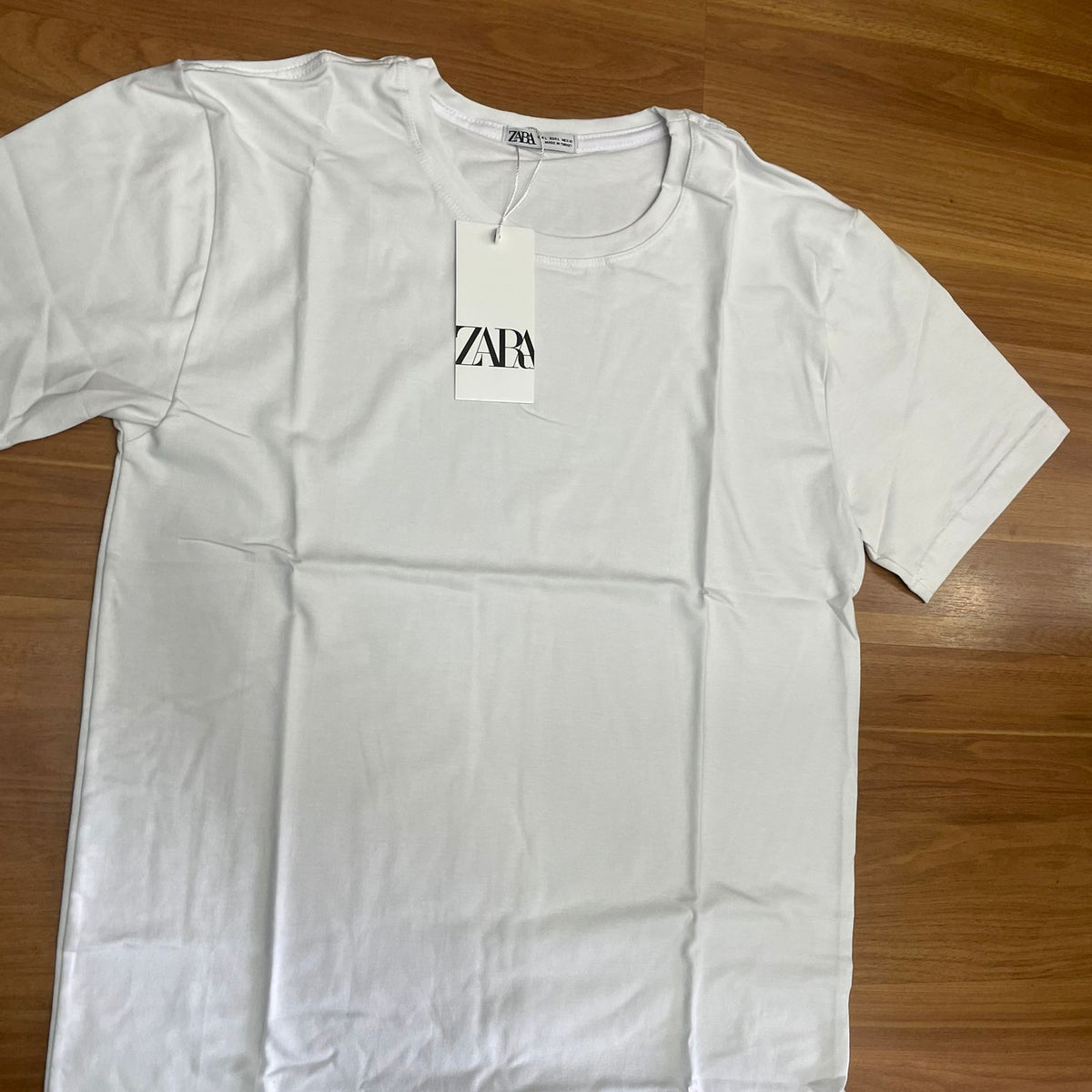 Camiseta Grife Básica Branca Padrão Zara Confort Malha Alta Tecnologia