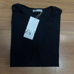 Camiseta Grife Básica Preta Padrão Zara Confort Malha Alta Tecnologia