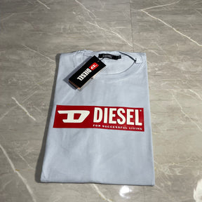 Camiseta Grife Diesel Branca com estampa vermelha