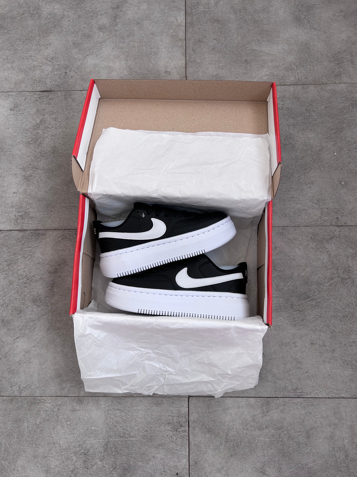 Tênis Nike Court vision preto e branco plataforma masculino