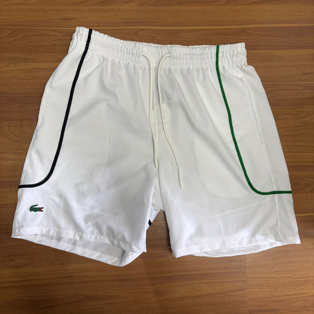 Shorts Grife Lacoste Branco Ultradry