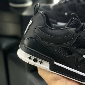 Louis Vuitton Skate Preto LV Importado
