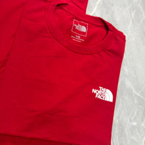Camiseta Grife The North Face Vermelha Edição Seul com Estampa Lunar