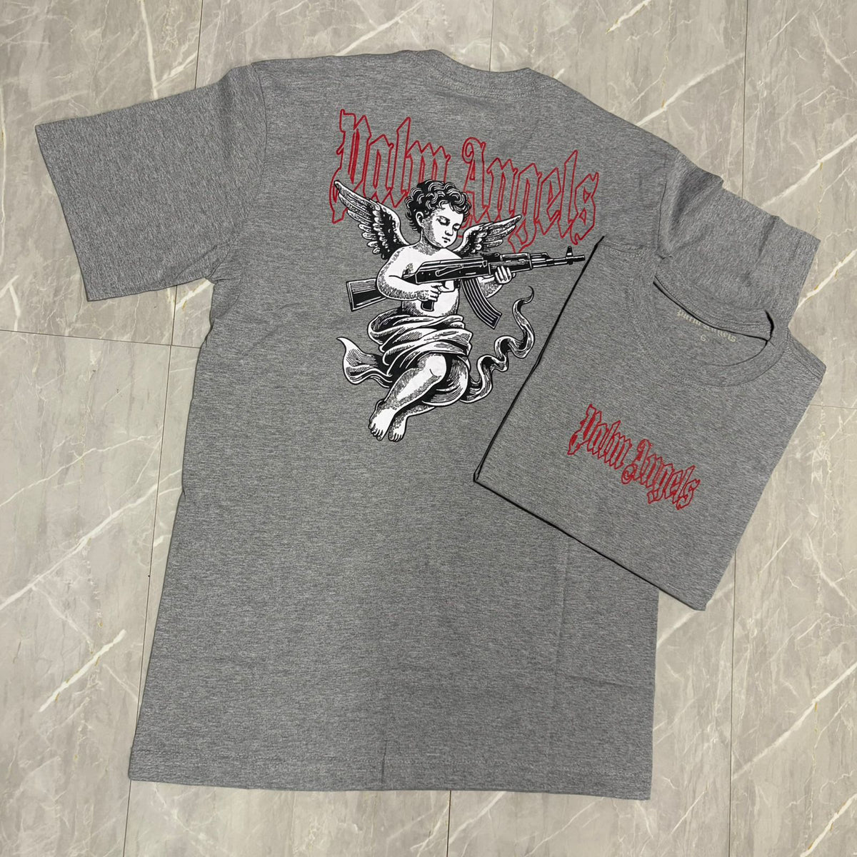 Camiseta Grife Palm Angels Cinza Mescla com Logo Gótico Bordado Vermelho